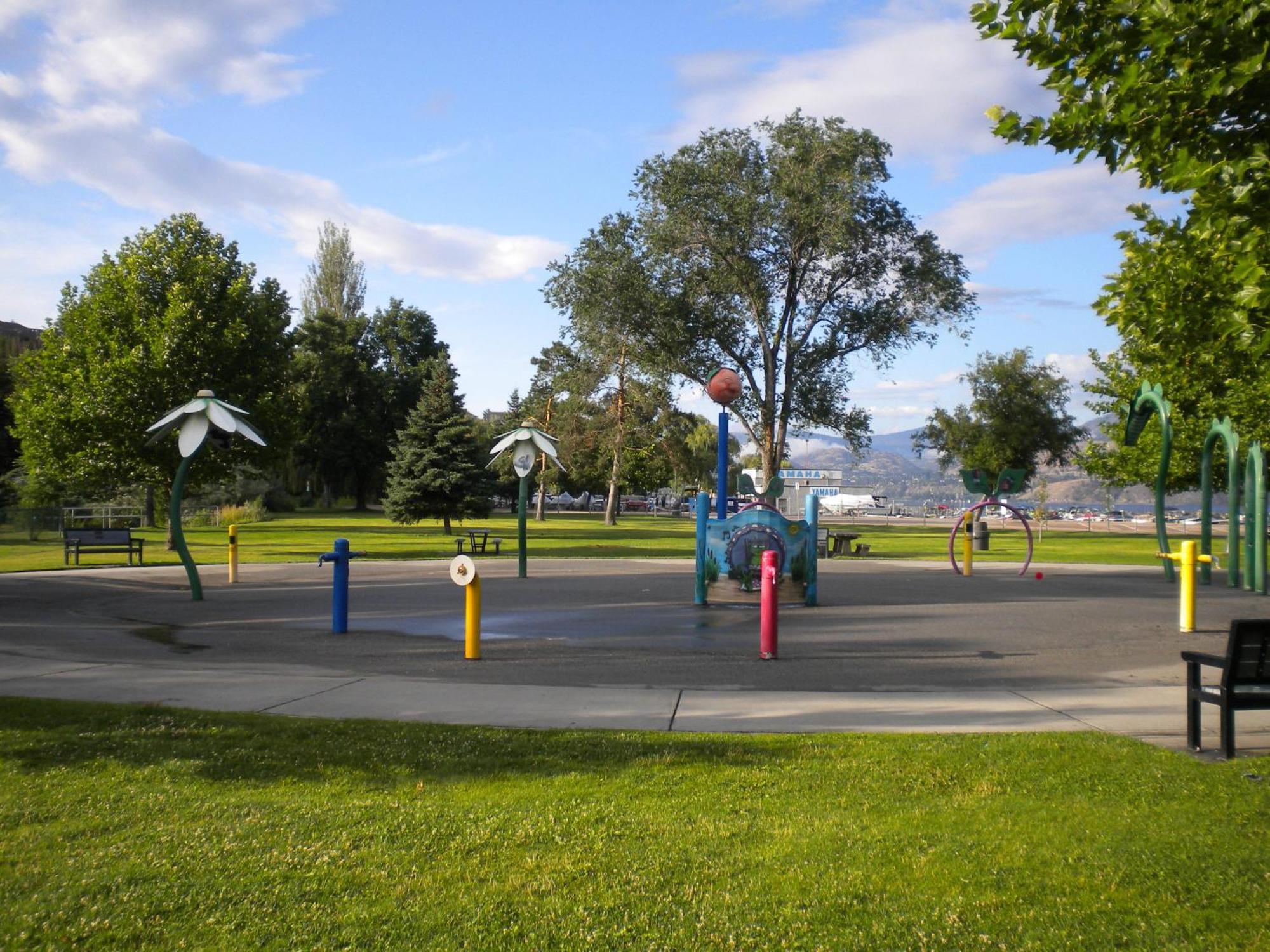 Holiday House Motel Penticton Extérieur photo